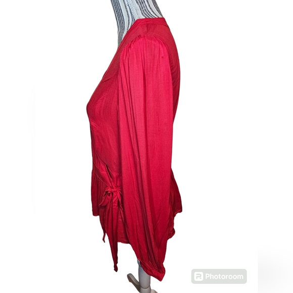 Gap women's red wrap front long-sleeved peplum button top size M - Picture 2 of 7
